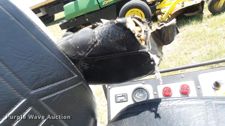 image for item DO9670 2008 Walker MTGHS ZTR mower