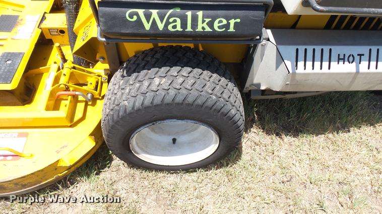image for item DO9670 2008 Walker MTGHS ZTR mower