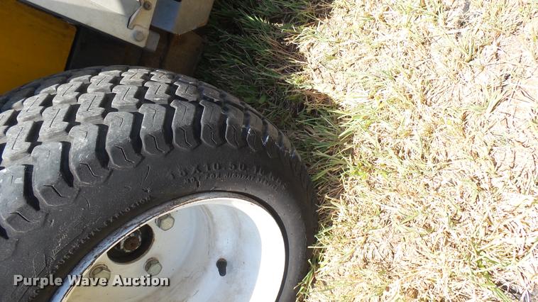 image for item DO9670 2008 Walker MTGHS ZTR mower