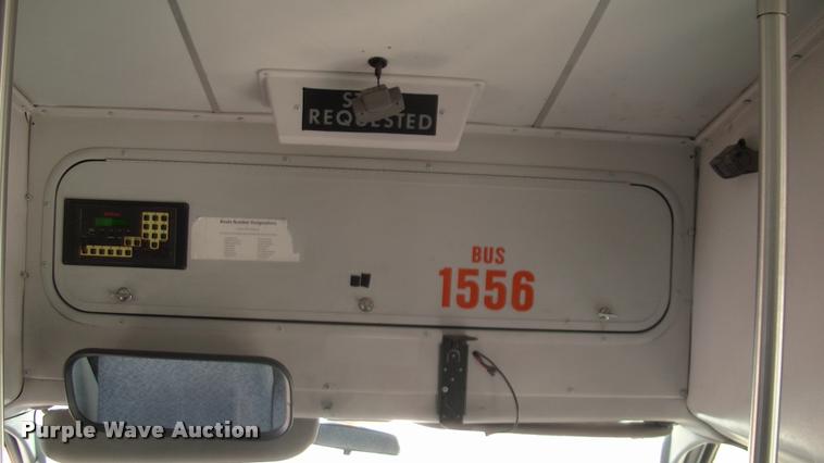 image for item DP9284 2009 Ford Econoline E450 shuttle bus