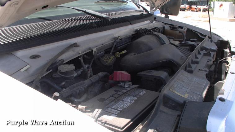 image for item DP9284 2009 Ford Econoline E450 shuttle bus