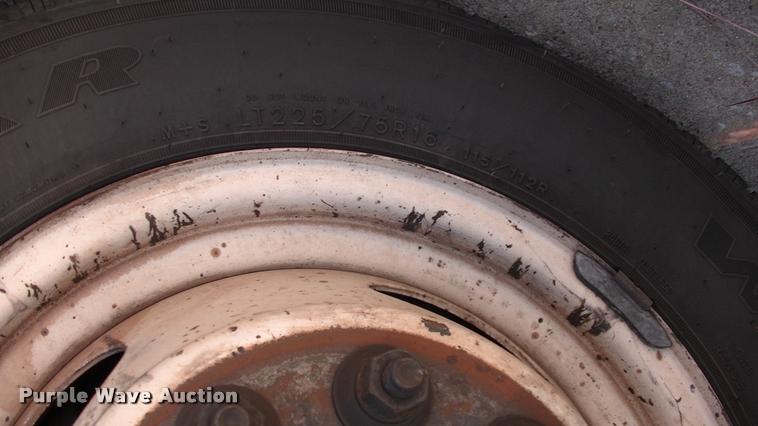 image for item DP9284 2009 Ford Econoline E450 shuttle bus