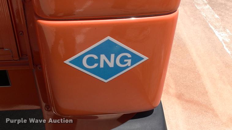 image for item DP9284 2009 Ford Econoline E450 shuttle bus