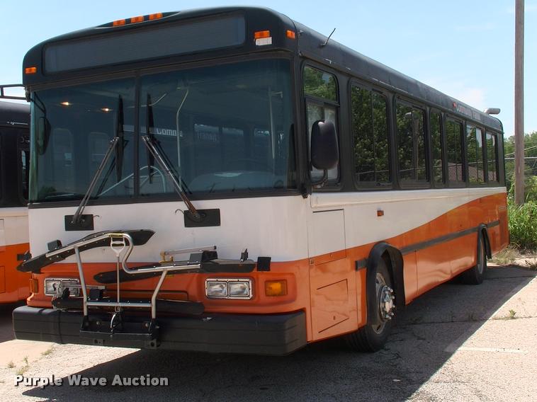 image for item DP9285 2003 Blue Bird shuttle bus