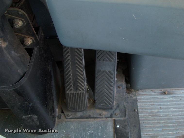 image for item DP9285 2003 Blue Bird shuttle bus