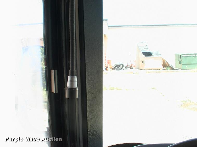 image for item DP9285 2003 Blue Bird shuttle bus