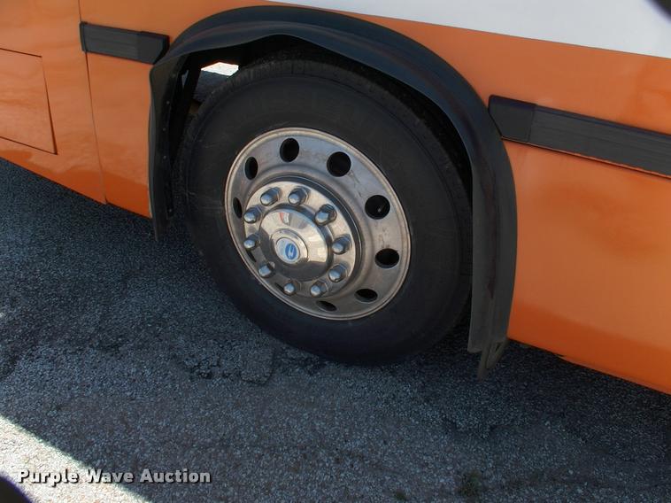 image for item DP9285 2003 Blue Bird shuttle bus