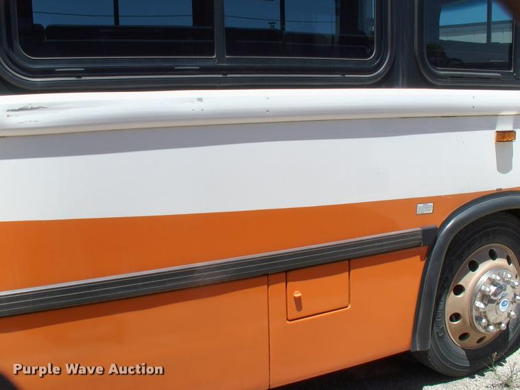 image for item DP9285 2003 Blue Bird shuttle bus