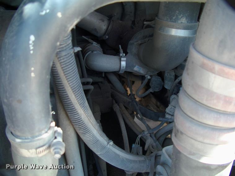 image for item DP9285 2003 Blue Bird shuttle bus