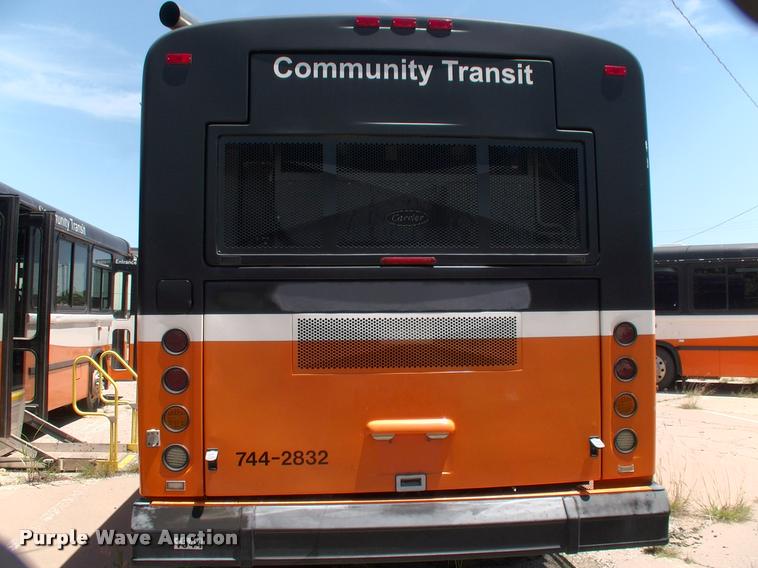 image for item DP9286 2003 Blue Bird shuttle bus