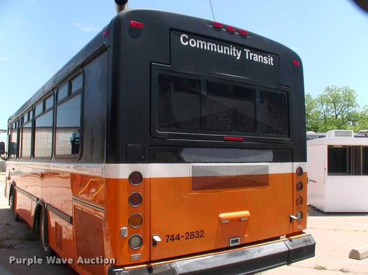 image for item DP9286 2003 Blue Bird shuttle bus