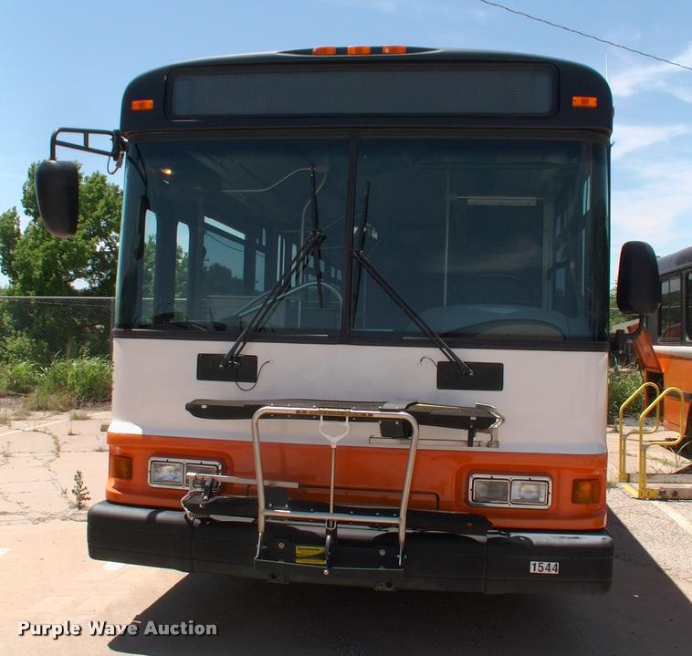 image for item DP9286 2003 Blue Bird shuttle bus
