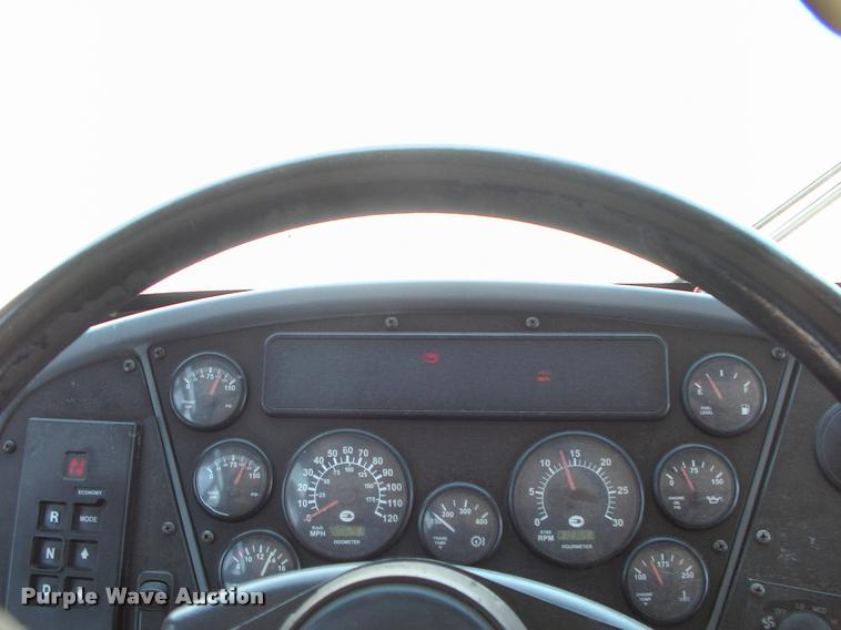 image for item DP9286 2003 Blue Bird shuttle bus