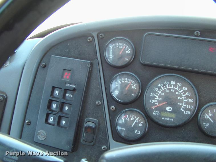 image for item DP9286 2003 Blue Bird shuttle bus