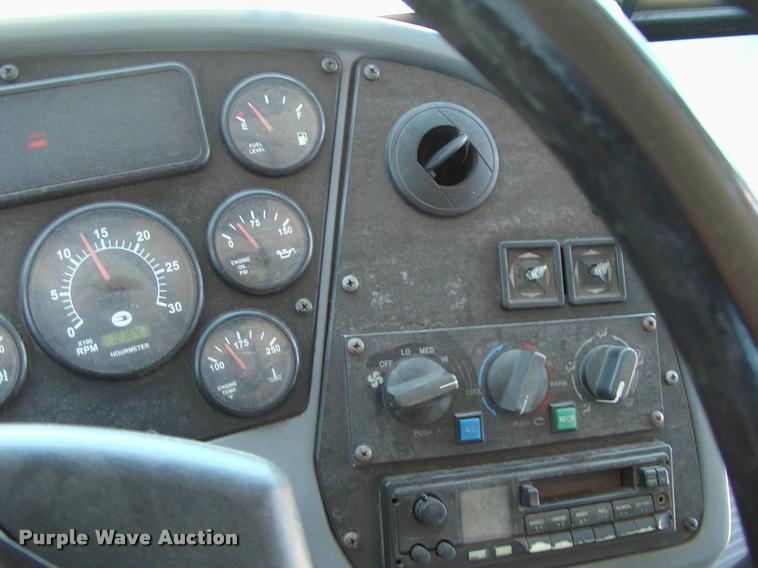 image for item DP9286 2003 Blue Bird shuttle bus