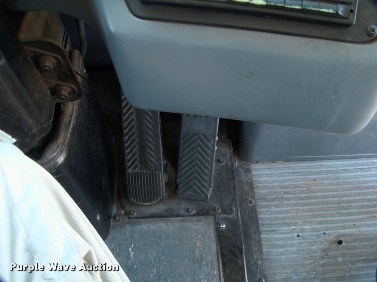 image for item DP9286 2003 Blue Bird shuttle bus