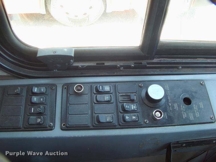 image for item DP9286 2003 Blue Bird shuttle bus