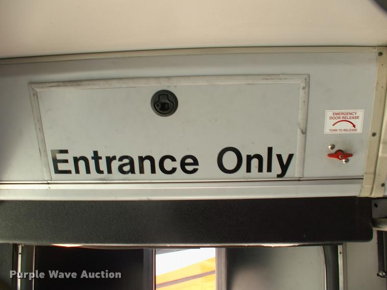 image for item DP9286 2003 Blue Bird shuttle bus