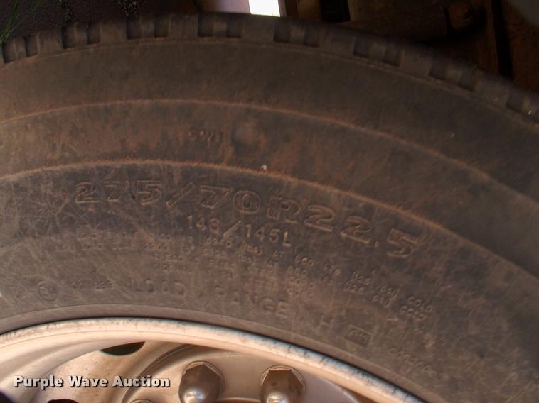 image for item DP9286 2003 Blue Bird shuttle bus