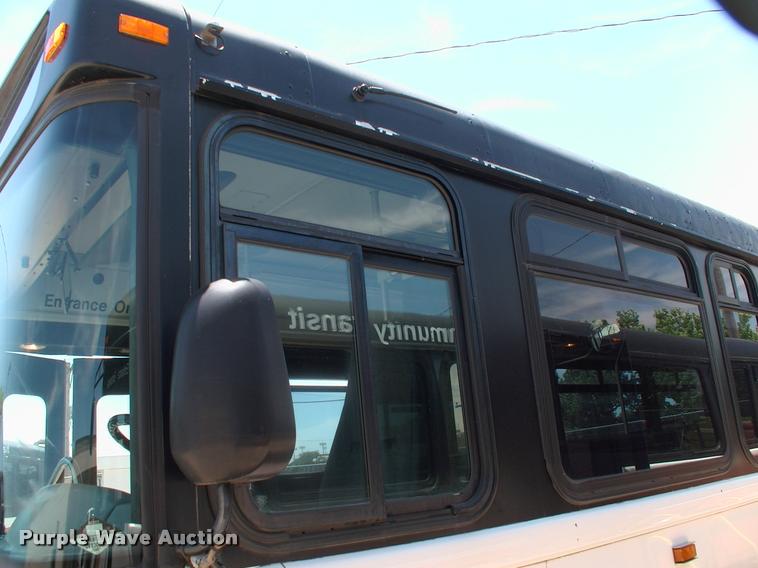 image for item DP9286 2003 Blue Bird shuttle bus