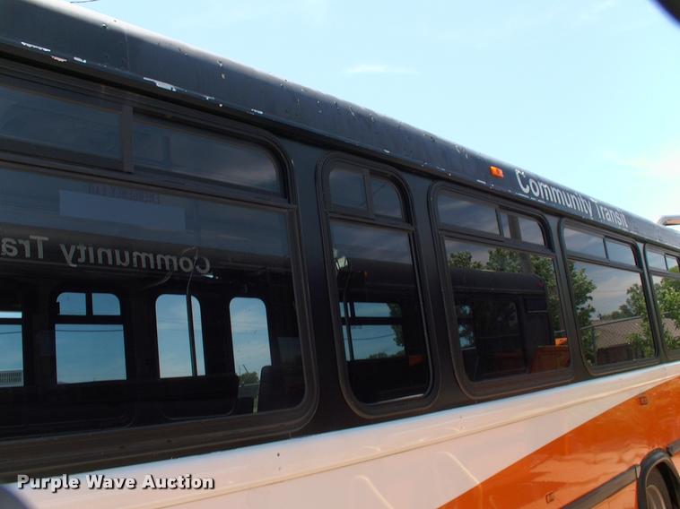 image for item DP9286 2003 Blue Bird shuttle bus