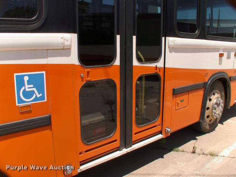 image for item DP9286 2003 Blue Bird shuttle bus