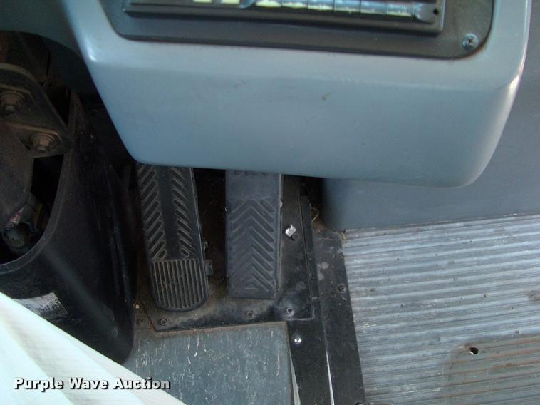 image for item DP9287 2003 Blue Bird shuttle bus