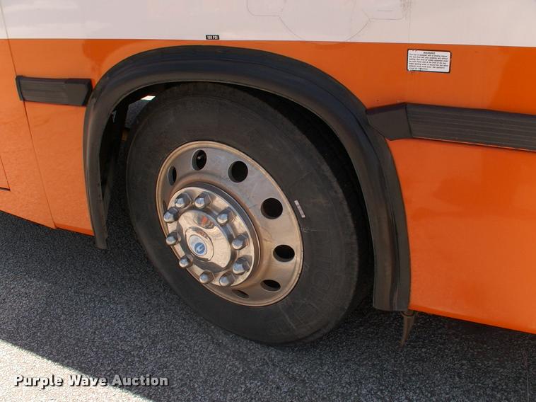 image for item DP9287 2003 Blue Bird shuttle bus