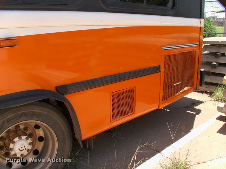 image for item DP9287 2003 Blue Bird shuttle bus