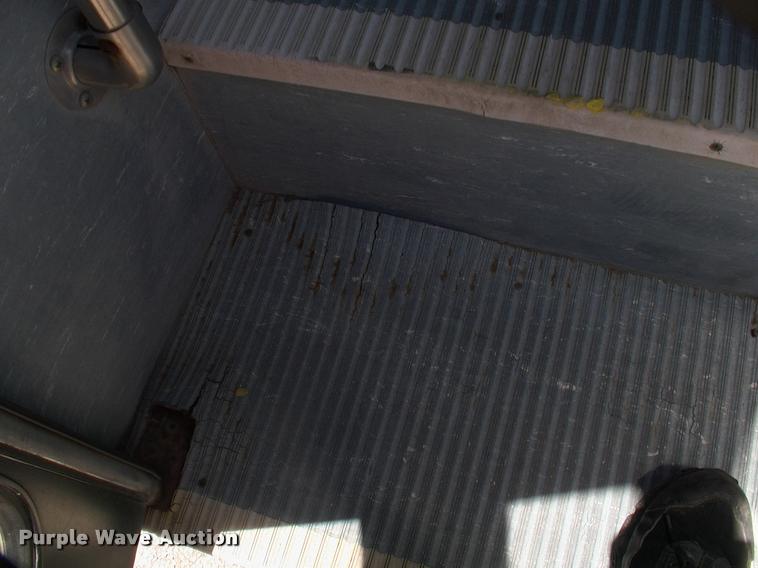 image for item DP9287 2003 Blue Bird shuttle bus