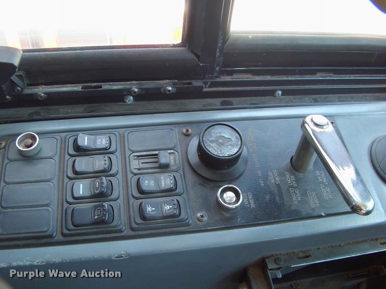 image for item DP9288 2003 Blue Bird shuttle bus