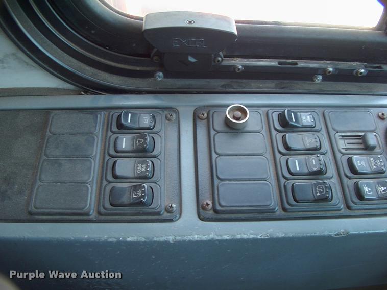 image for item DP9288 2003 Blue Bird shuttle bus