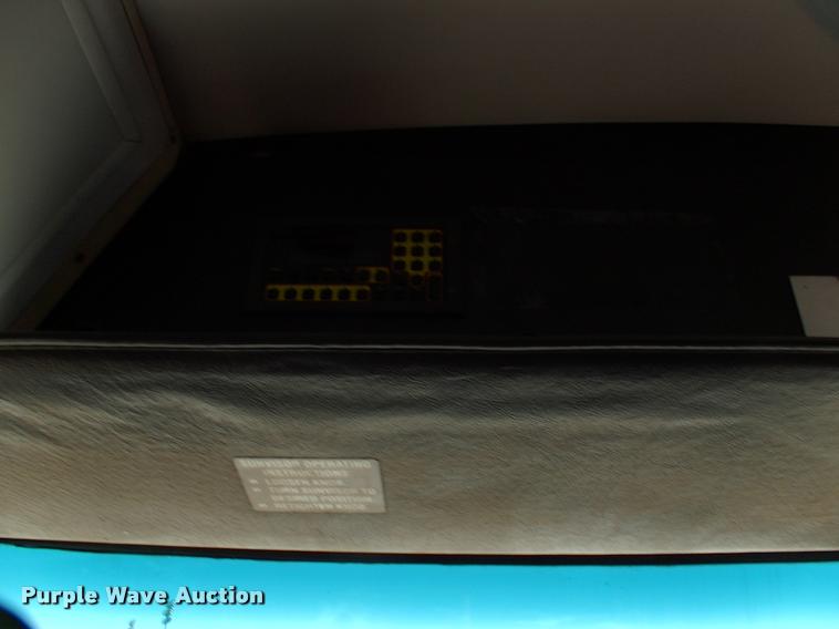 image for item DP9288 2003 Blue Bird shuttle bus