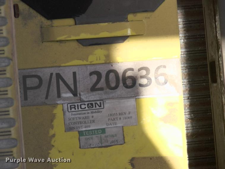 image for item DP9288 2003 Blue Bird shuttle bus