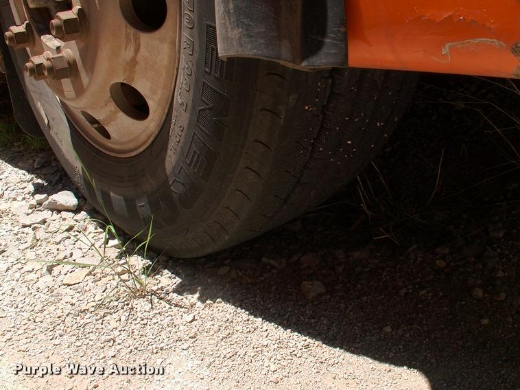 image for item DP9288 2003 Blue Bird shuttle bus