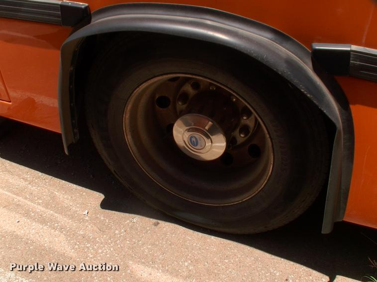 image for item DP9288 2003 Blue Bird shuttle bus