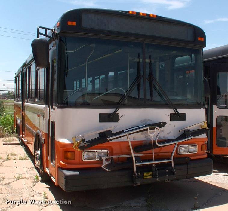 image for item DP9289 2003 Blue Bird shuttle bus