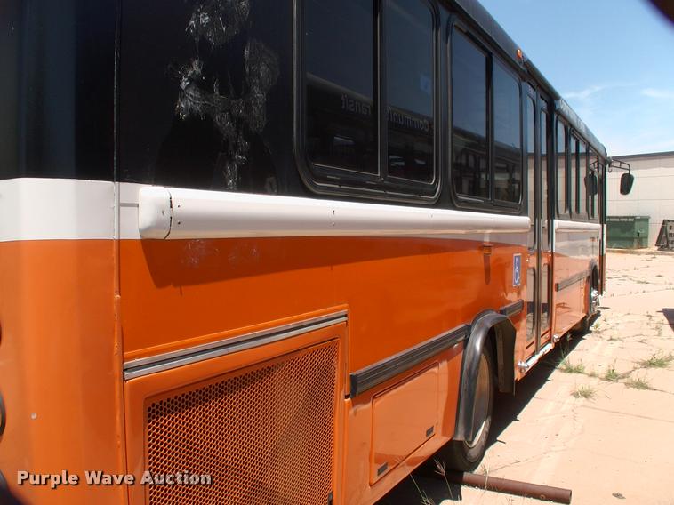 image for item DP9289 2003 Blue Bird shuttle bus