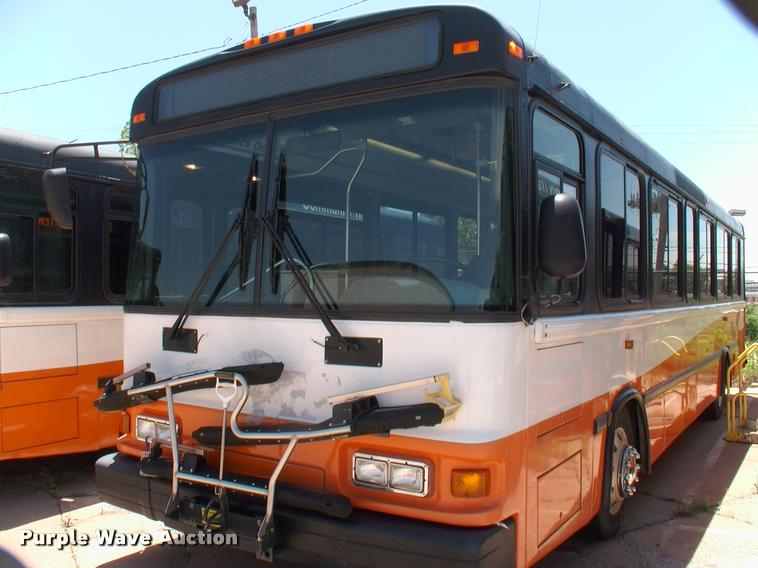image for item DP9289 2003 Blue Bird shuttle bus