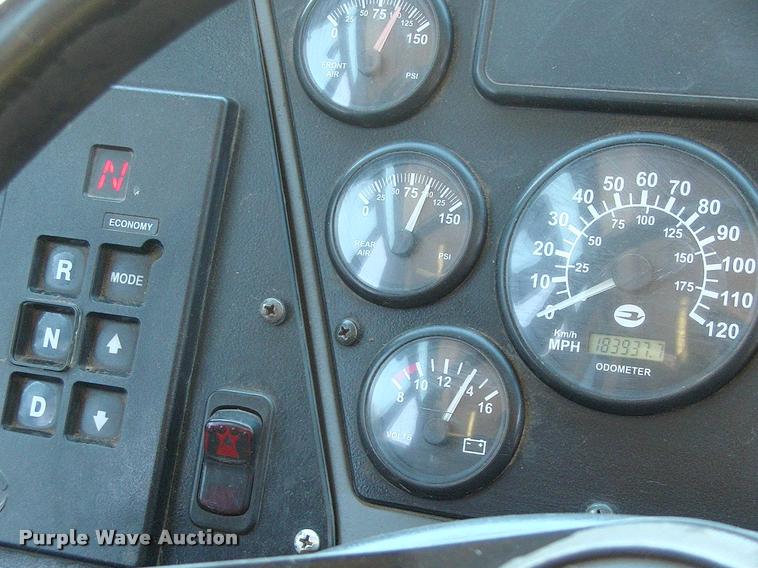 image for item DP9289 2003 Blue Bird shuttle bus