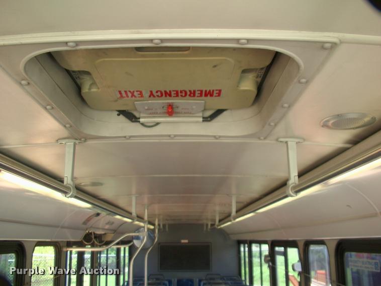 image for item DP9289 2003 Blue Bird shuttle bus