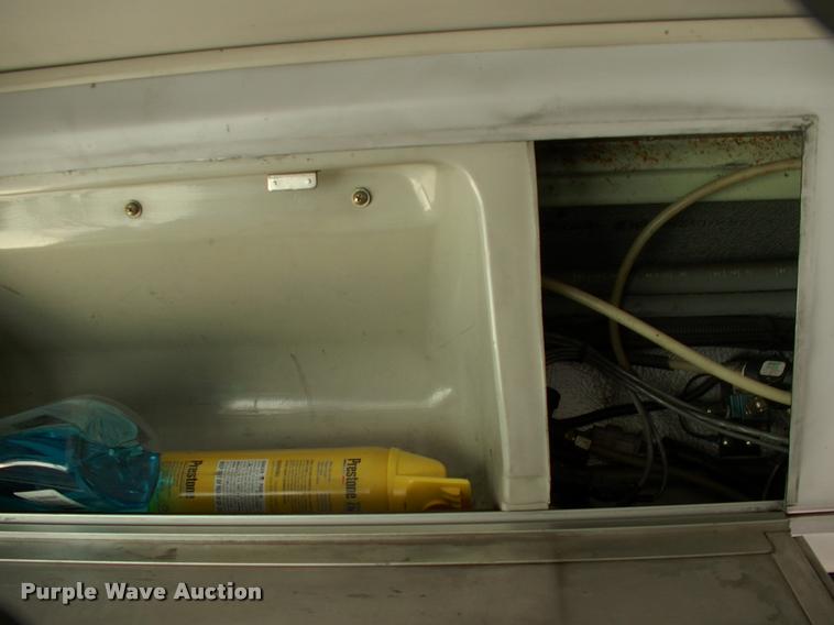 image for item DP9289 2003 Blue Bird shuttle bus