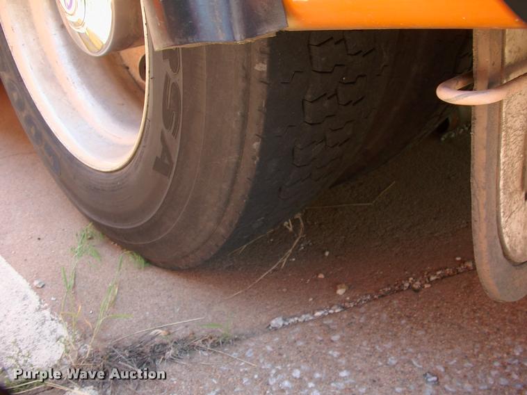 image for item DP9289 2003 Blue Bird shuttle bus