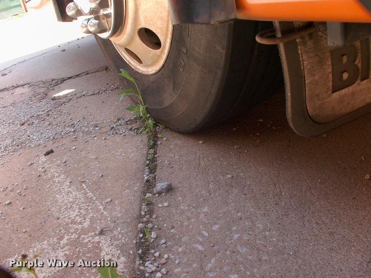 image for item DP9289 2003 Blue Bird shuttle bus