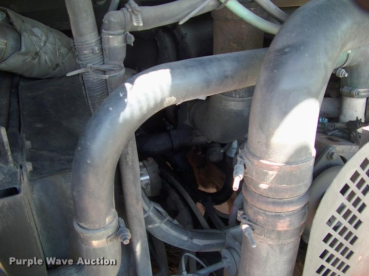 image for item DP9289 2003 Blue Bird shuttle bus