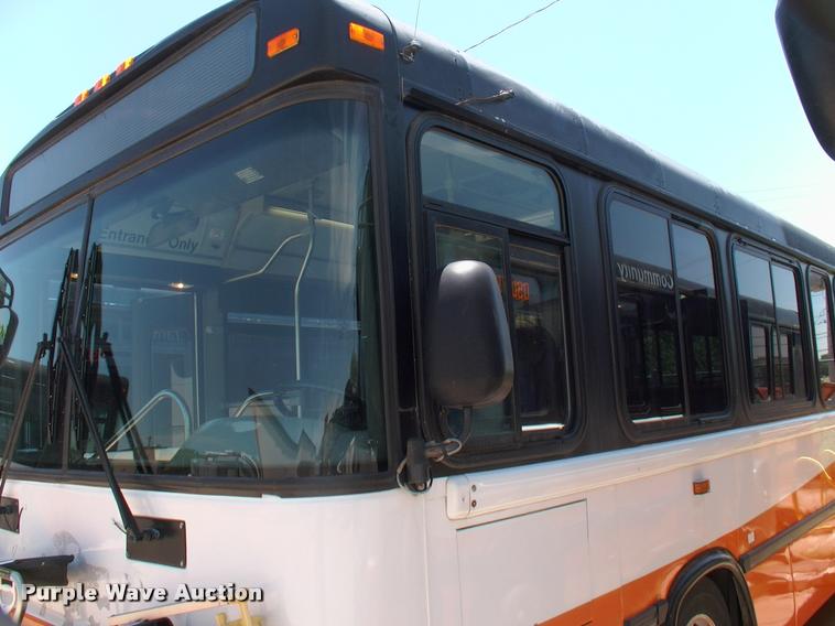 image for item DP9289 2003 Blue Bird shuttle bus