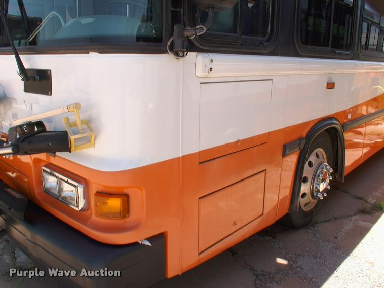 image for item DP9289 2003 Blue Bird shuttle bus
