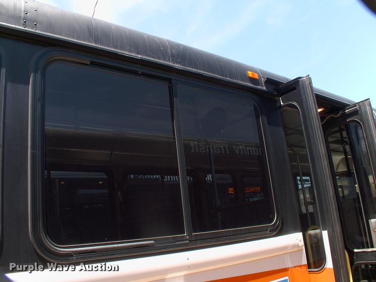 image for item DP9289 2003 Blue Bird shuttle bus