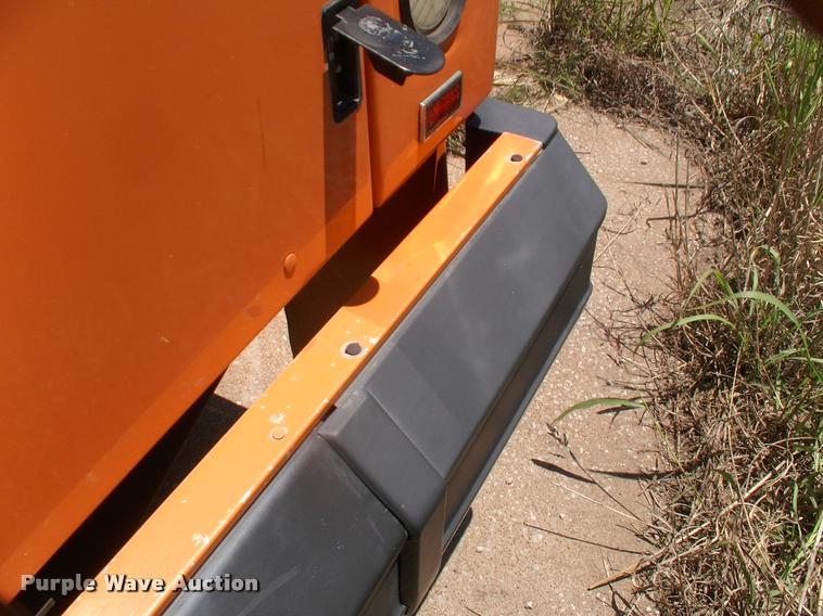 image for item DP9289 2003 Blue Bird shuttle bus