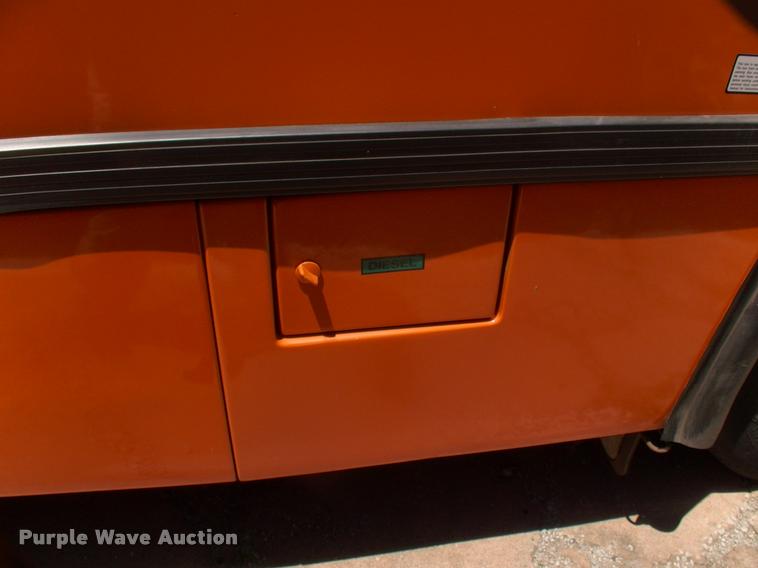 image for item DP9289 2003 Blue Bird shuttle bus